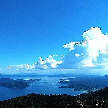 Wind Residences Tower 4 18Th Floor Tagaytay City Екстериор снимка